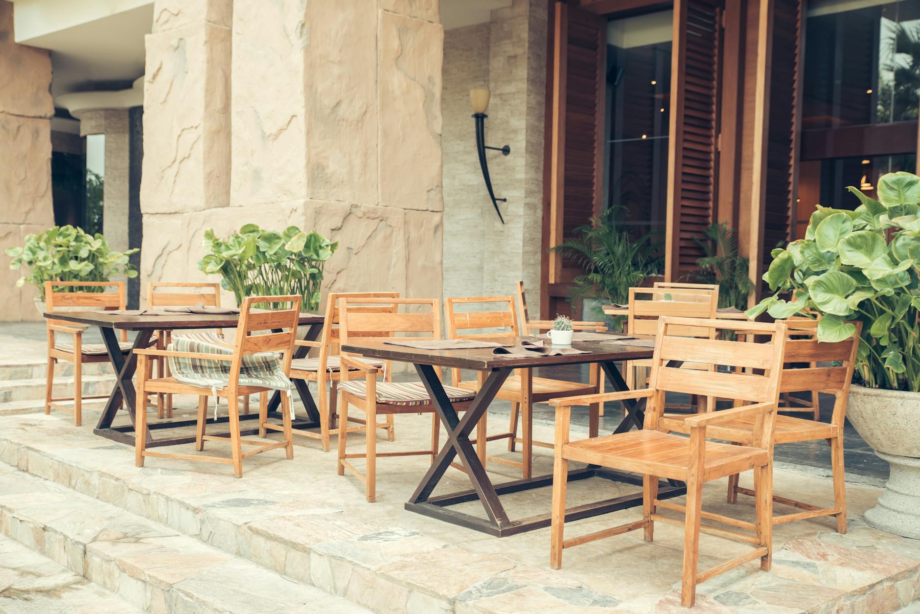 2. Nowoczesne zestawy lounge'owe